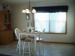 524 15th Ave N, South Saint Paul, MN 55075