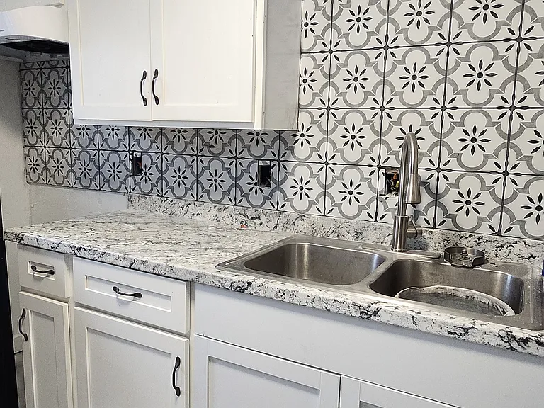 42 Wainscott Ave #3 — Photo 5