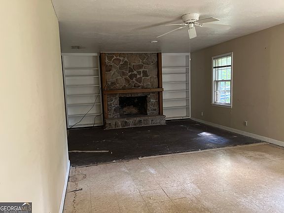 2nd image of 3912 Coakley Ave