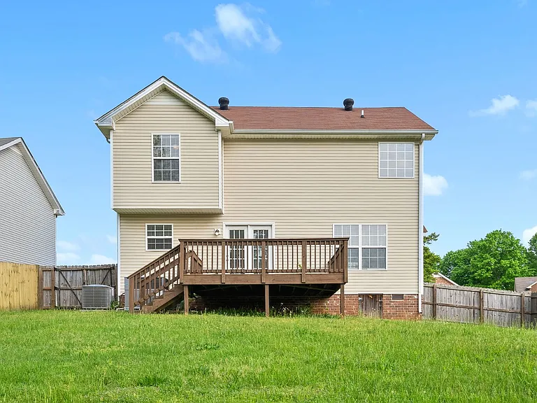 2872 Sharpie Dr — Photo 32