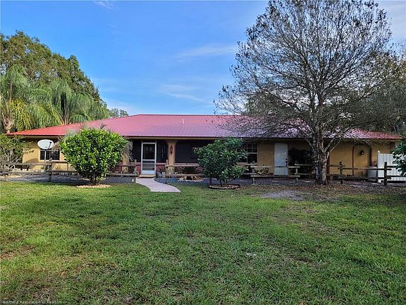 2nd image of 133 Myrtle Bush Ln