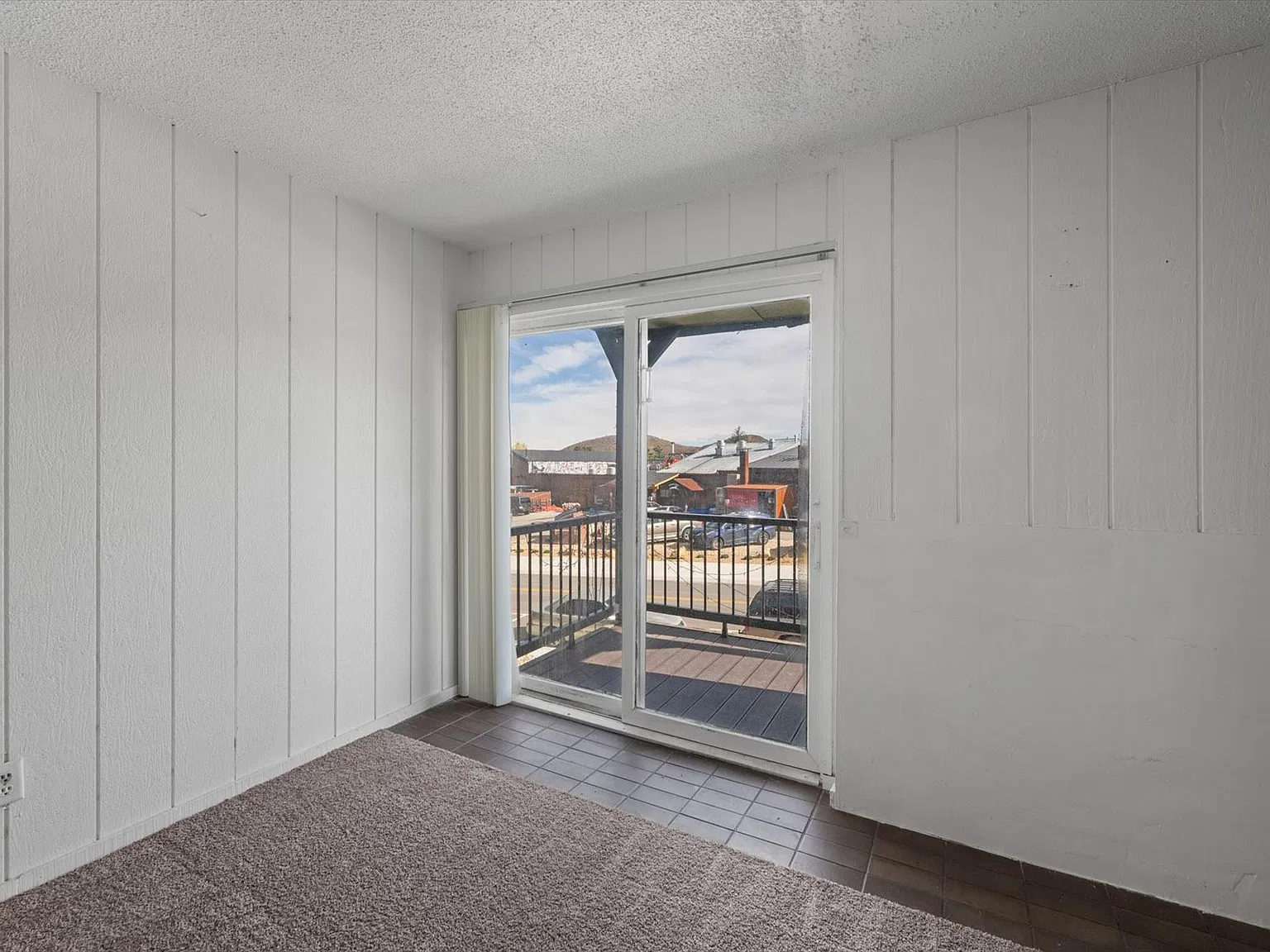 2 bed, 670 sqft, $2,295 — Photo 3