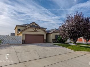 5525 Black Pearl Ct, Bakersfield, CA 93313