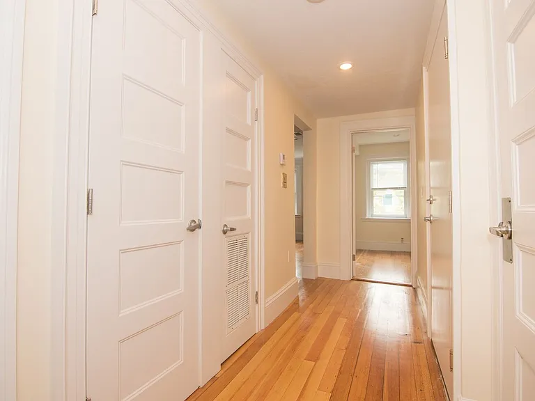 1616 Beacon St #3 — Photo 3