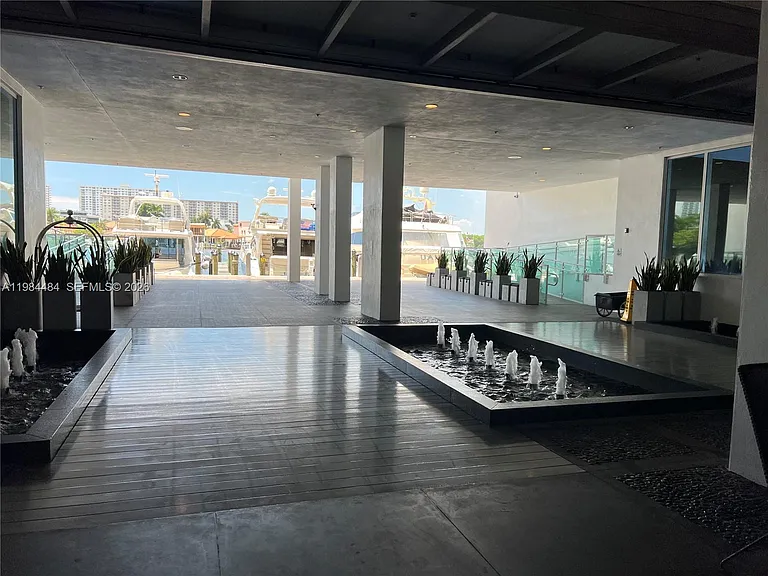 400 Sunny Isles Blvd #1105 — Photo 40
