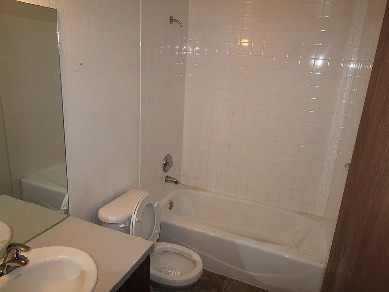 6806 N Hamilton St — Photo 7