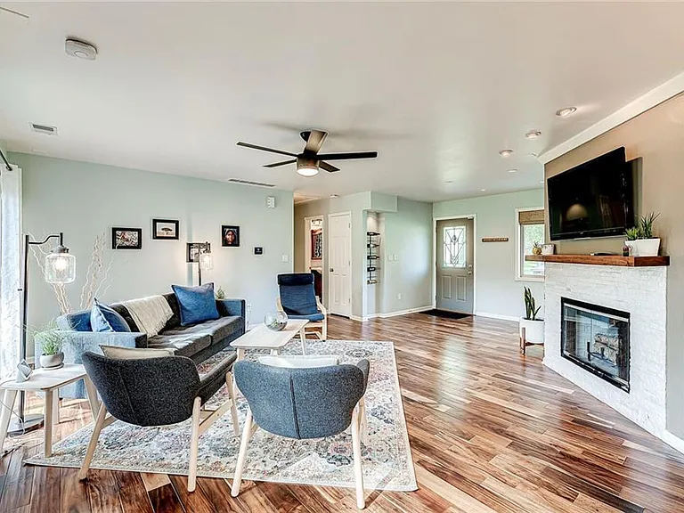11050 Willowmere Dr — Photo 7