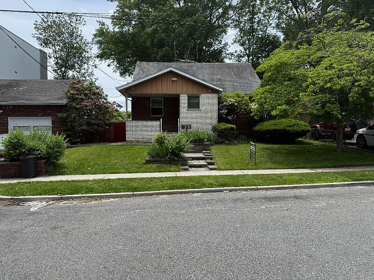 155 Madison Ave — Photo 2