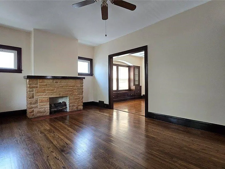 2126 Richland Ave — Photo 3
