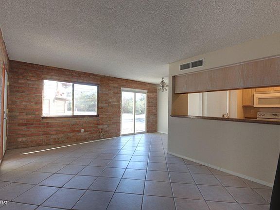 3rd image of 6501 E Calle La Paz