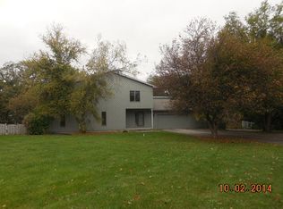 4N264 Pin Oak Ln, Maple Park, IL 60151