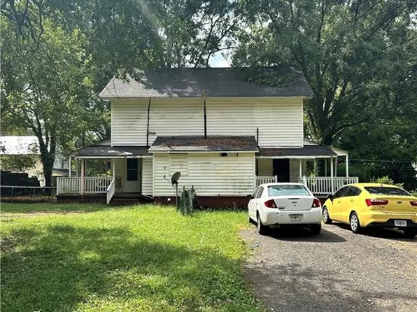 305 Avenue C SE, Lindale, GA 30147