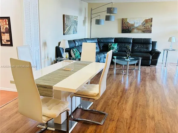 800 Parkview Dr, Hallandale Beach, FL