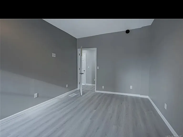 44-52 Webster St #2 — Photo 6