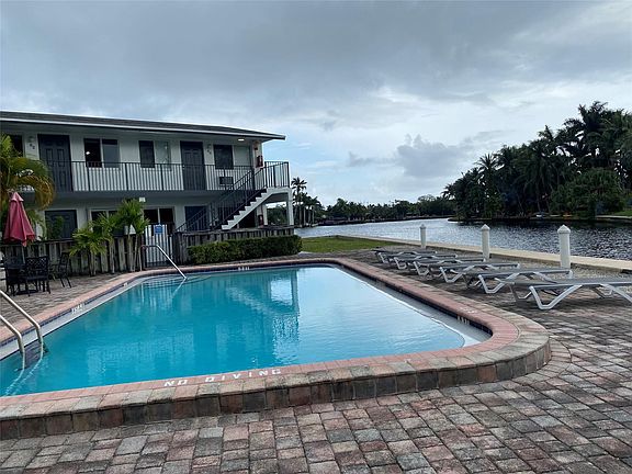 5th image of 1810 E Oakland Park Boulevard #1