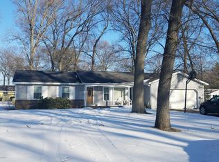 120 Harmony Ln, Muskegon, MI 49445