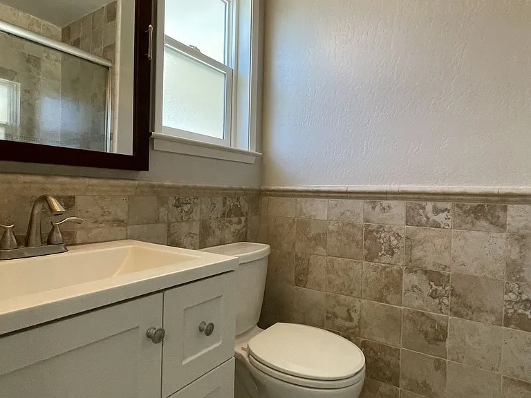 3713 Justine Dr — Photo 15