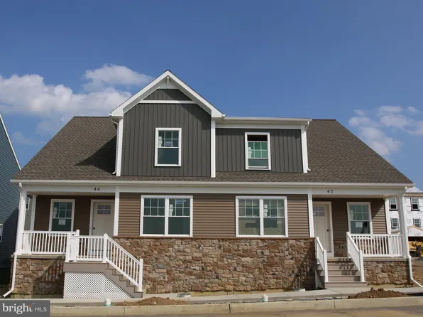 44 Pacific Ave #32, Ephrata, PA 17522