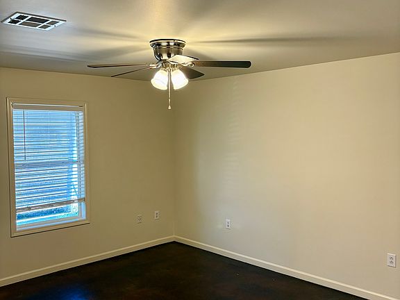 3rd image of 1732 Oakley St APT A
