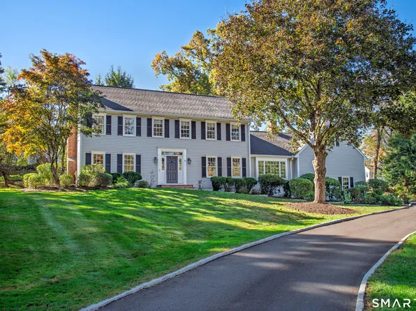 15 Schoolhouse Place, Ridgefield, CT 06877