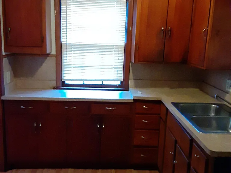 742 Marmion Ave — Photo 2