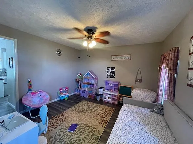 4542 Hearthstone Way — Photo 16