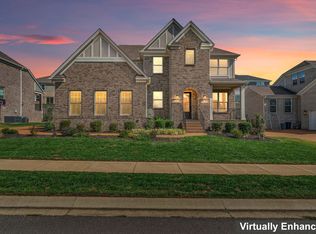 106 N Malayna Dr, Hendersonville, TN 37075