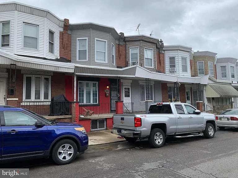 3449 F St — Photo 1