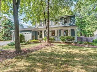 5003 Falling Leaf Trl, North Syracuse, NY 13212