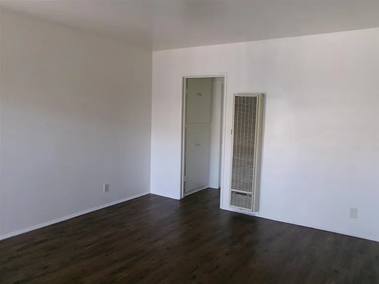 5461 Orange Ave #F — Photo 4
