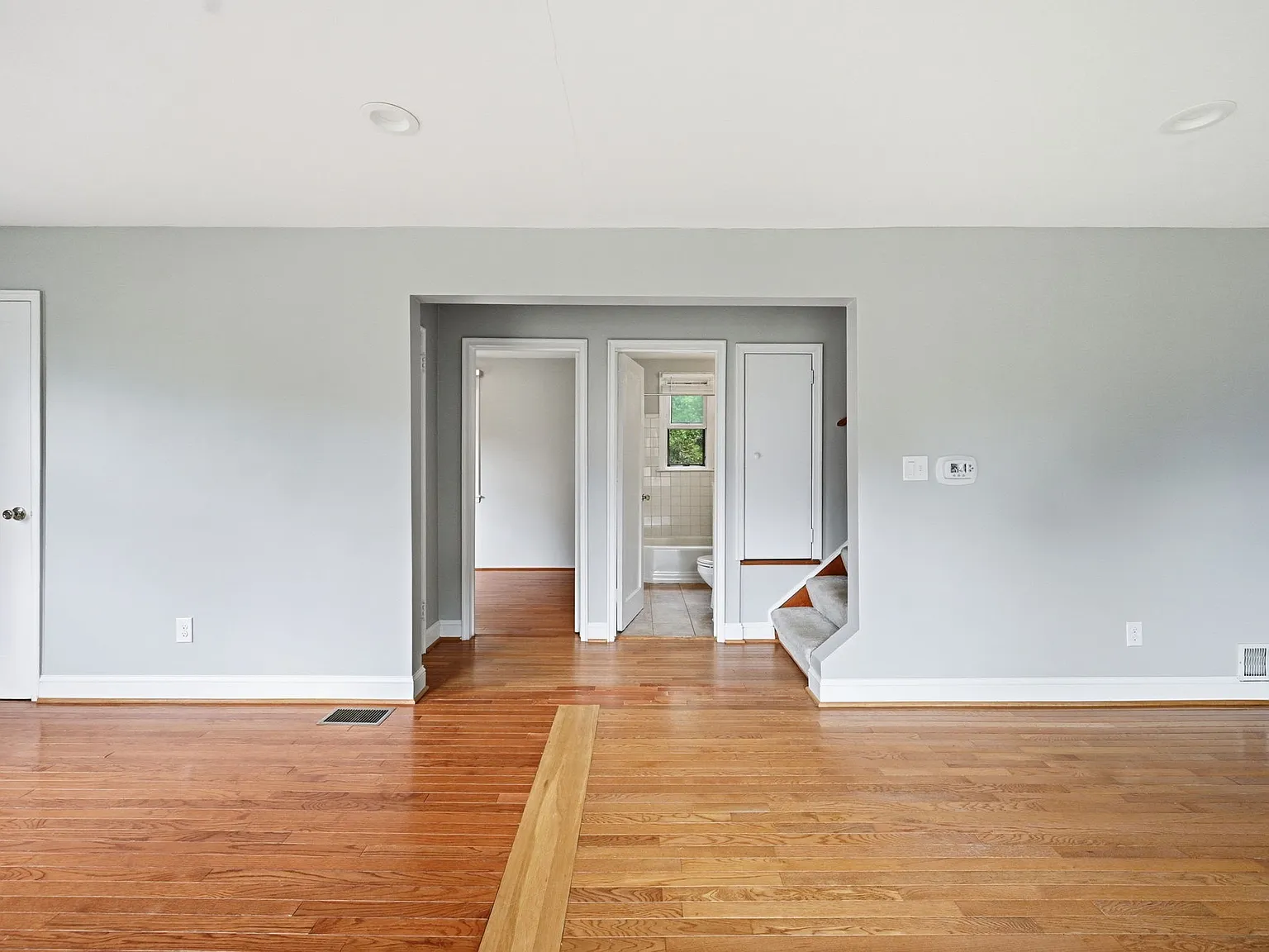 4 bed, 1858 sqft, $4,800 — Photo 4