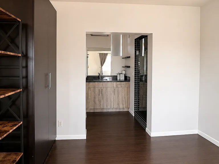 L3 - Bedroom + Wardrobe Included