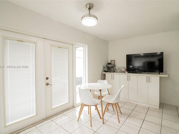 3rd image of 14615 SW 142nd Place Cir