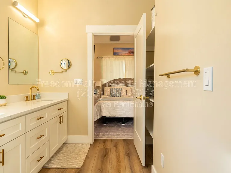 925 Comeback Bay Ln — Photo 16