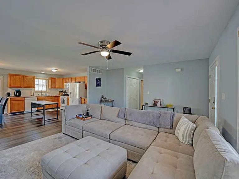 110 Fox Dale Rd — Photo 24