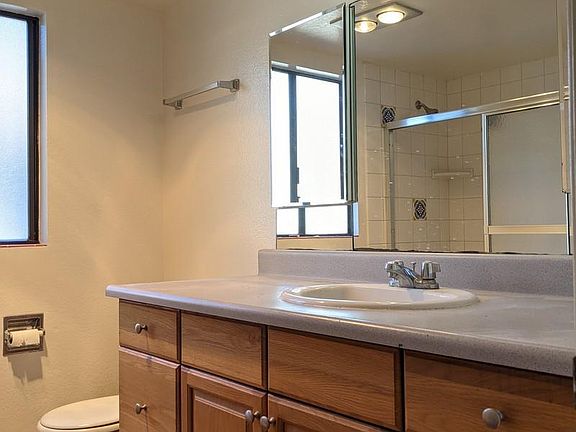 4th image of 2509 Orella St Unit B