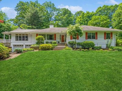 8 Pennington Drive, Huntington, NY, 11743