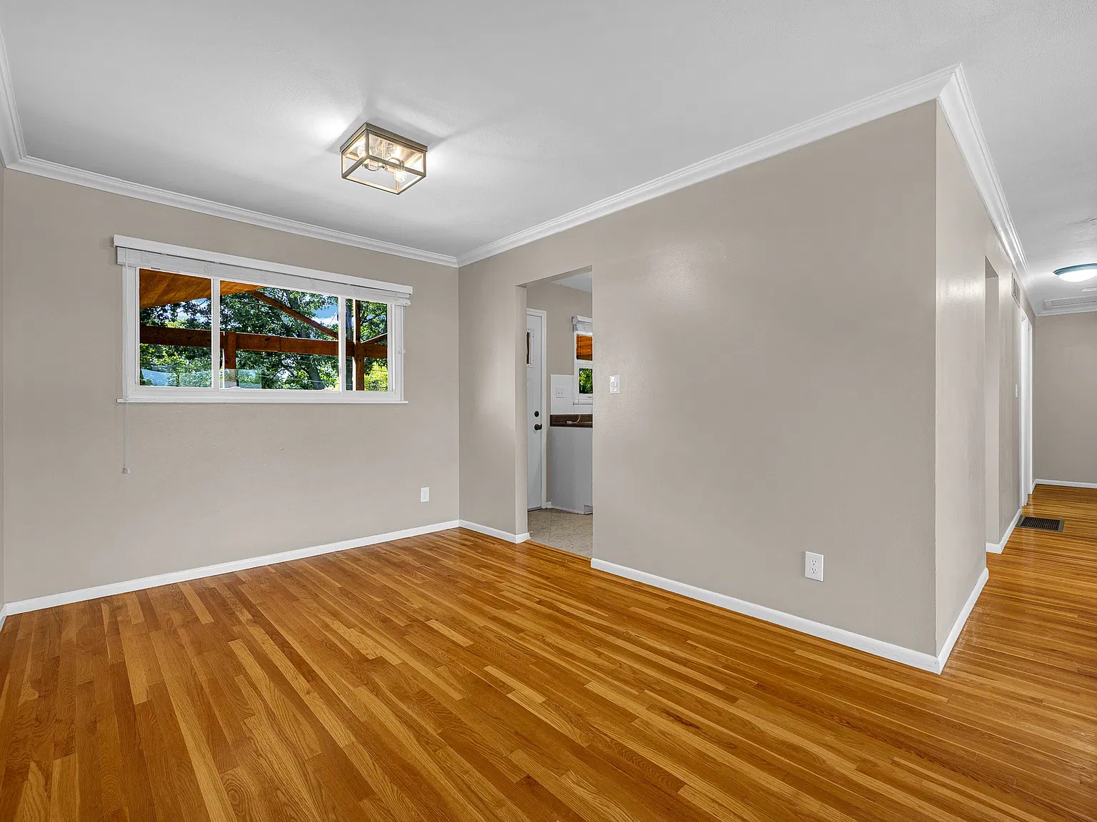 Oakglen — Photo 4