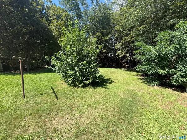 42 Walter Street, East Haven, CT 06512