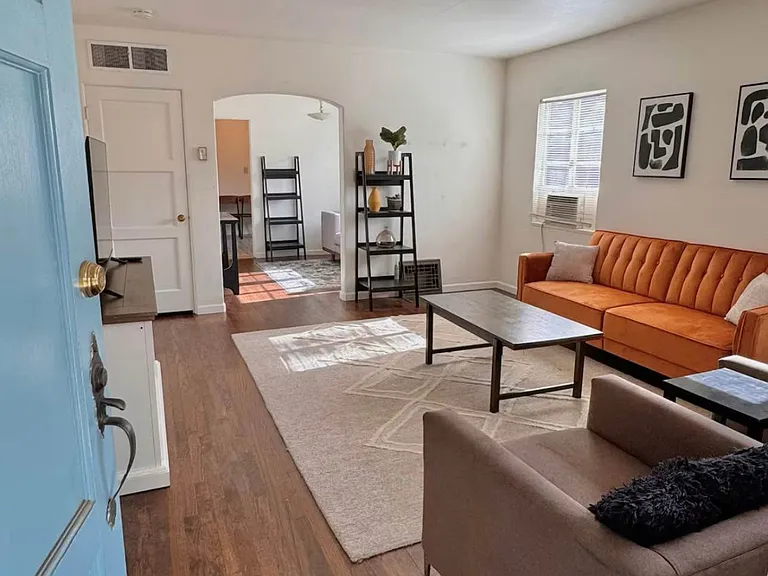1350 N Echo Ave — Photo 13