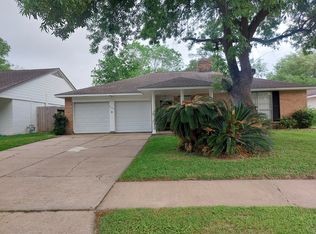 939 Buoy Rd, Houston, TX 77062