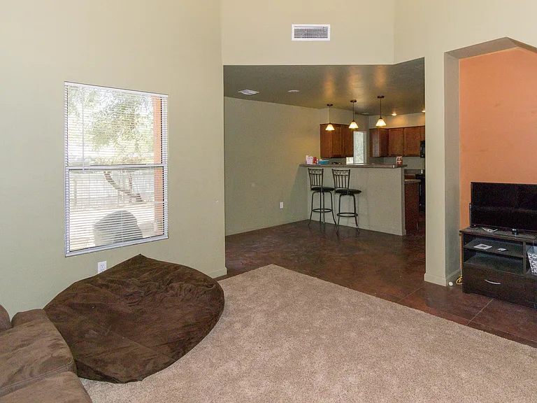 3307 N Tyndall Ave — Photo 20