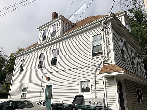 2nd image of 158 Court St #3