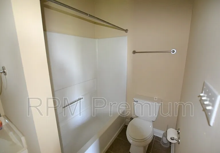 2117 Cypress Hall Aly — Photo 20