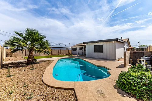 1310 W Romo Jones St Photo 1