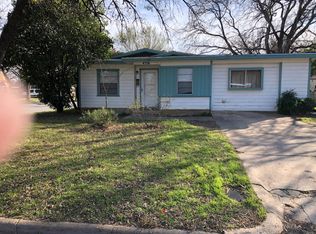 4556 Newman Dr, Haltom City, TX 76117