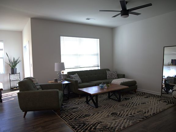 5th image of 368 Fenwick Dr