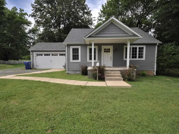 1229 Ridgeway St, Mayfield, KY 42066