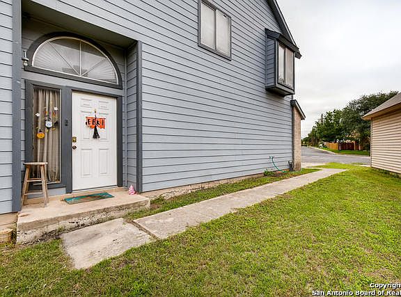 3rd image of 3677 Candlehead Ln