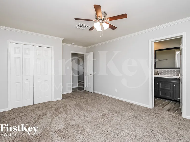 1132 N Rose St — Photo 9